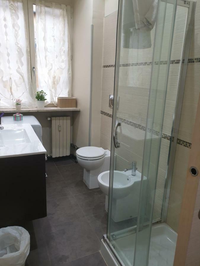 Blu Magenta - A Due Passi Da Porta Nuova Apartment Turin Ngoại thất bức ảnh
